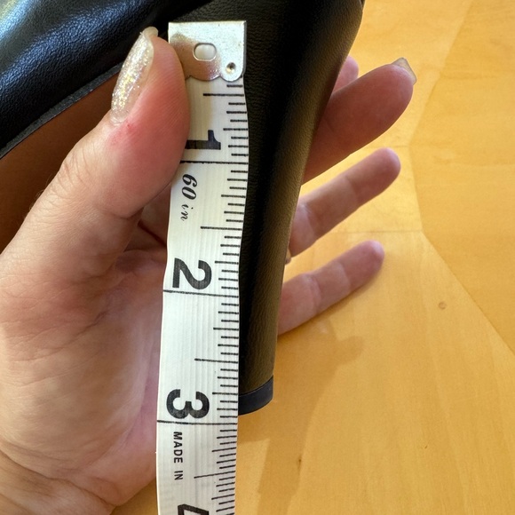 EUC Dior Black Leather Round Toe Heels Size 39 8.5 - Picture 9 of 9